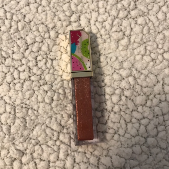 Brand new two faced lip gloss💄💓 - Picture 4 of 4